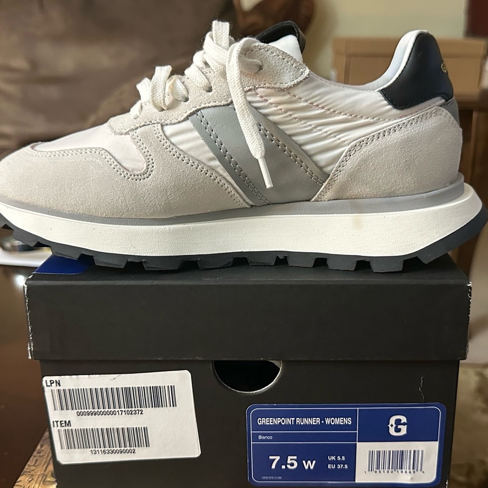Greats Greenpoint Runner Women's Cream and Gray Sneakers